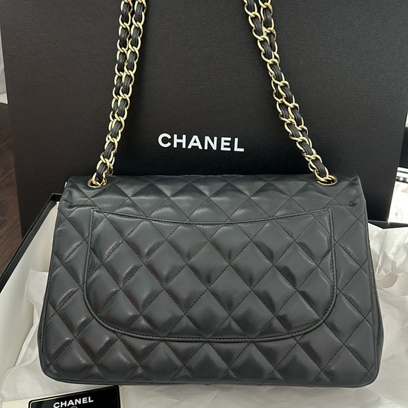 Chanel Jumbo Double Flap - Picture 3 of 8